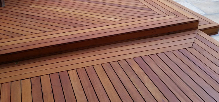 Redwood Decking Material in Walnut, CA